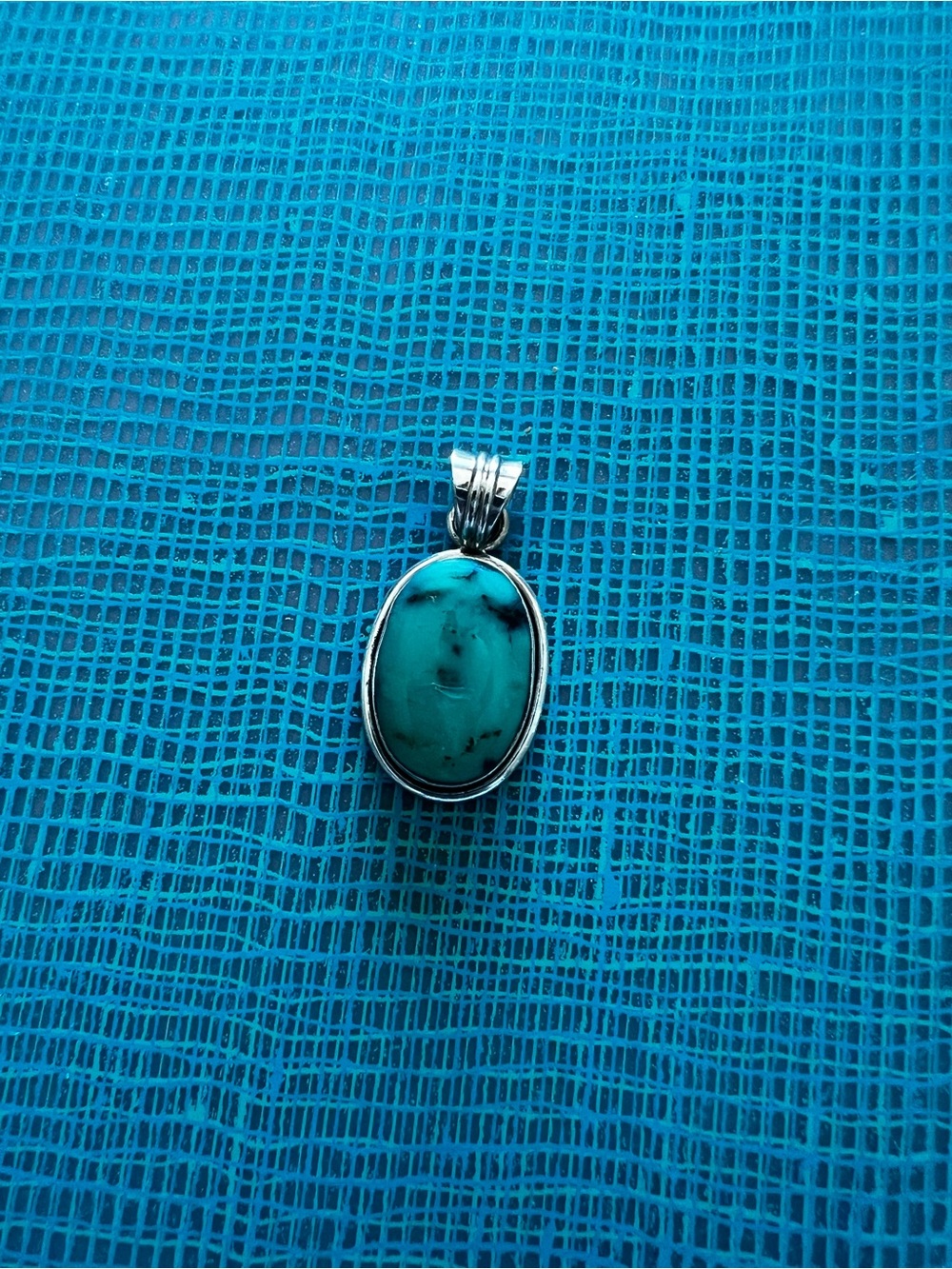 Vintage sterling silver 925  pendant with green genuine turquoise